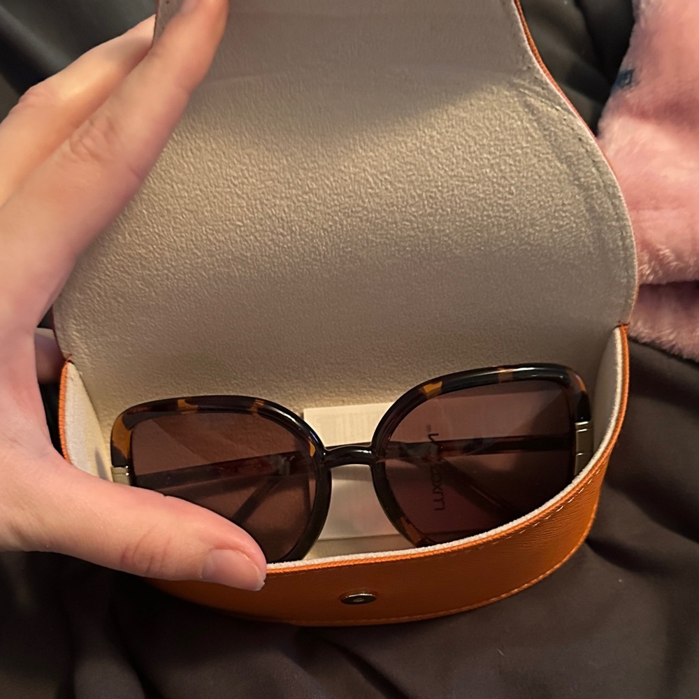 Tory Burch Tortoise Shell Square Sunglasses - image 9